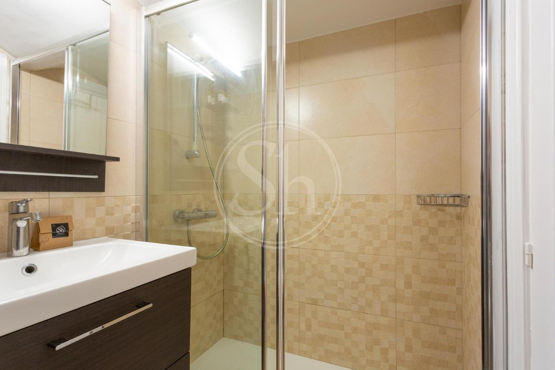 Practico Apartamento Cerca De Estacion De Sants 巴塞罗那 外观 照片